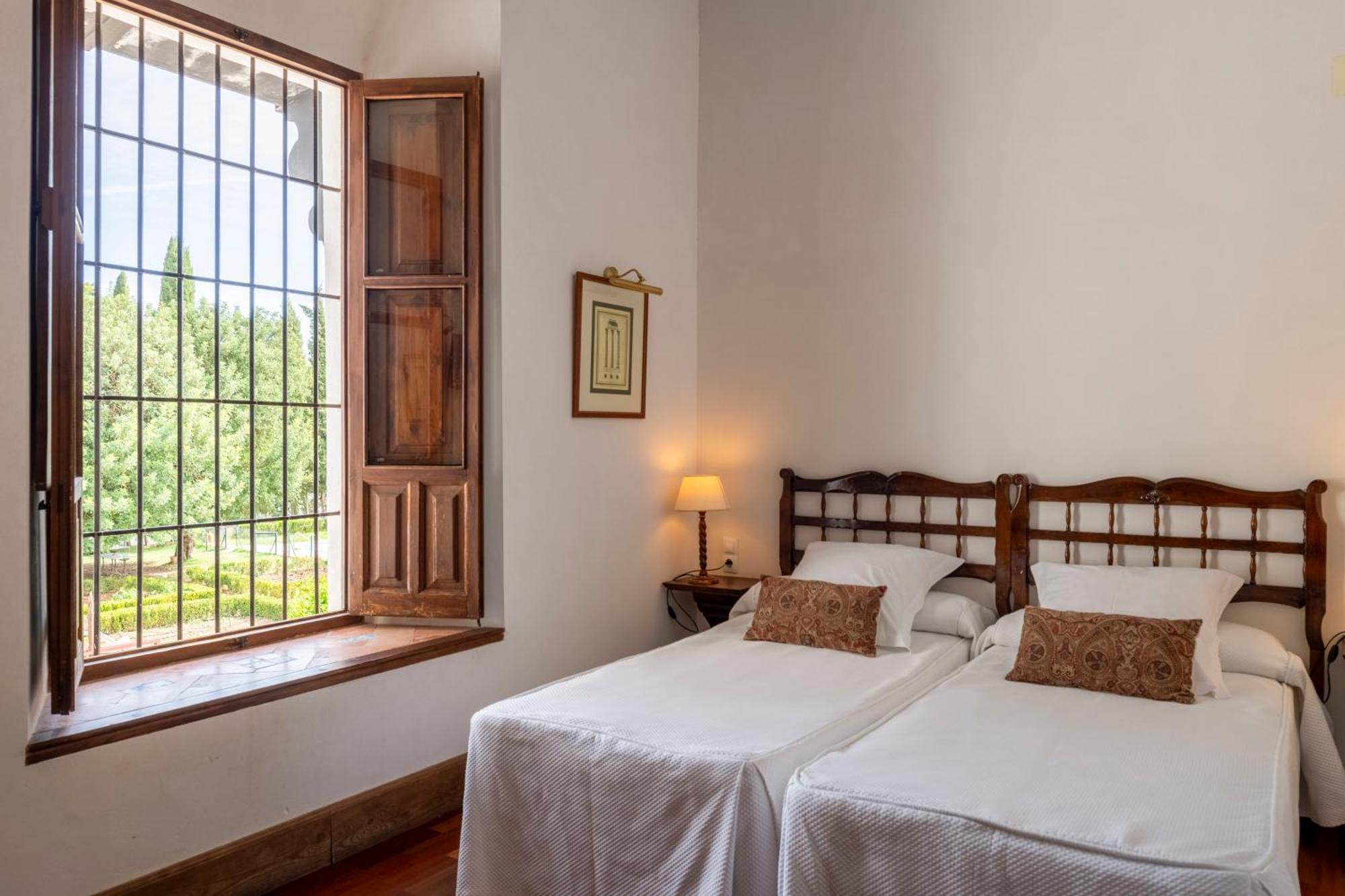 Monasterio De San Francisco Hotel Palma del Rio Bagian luar foto