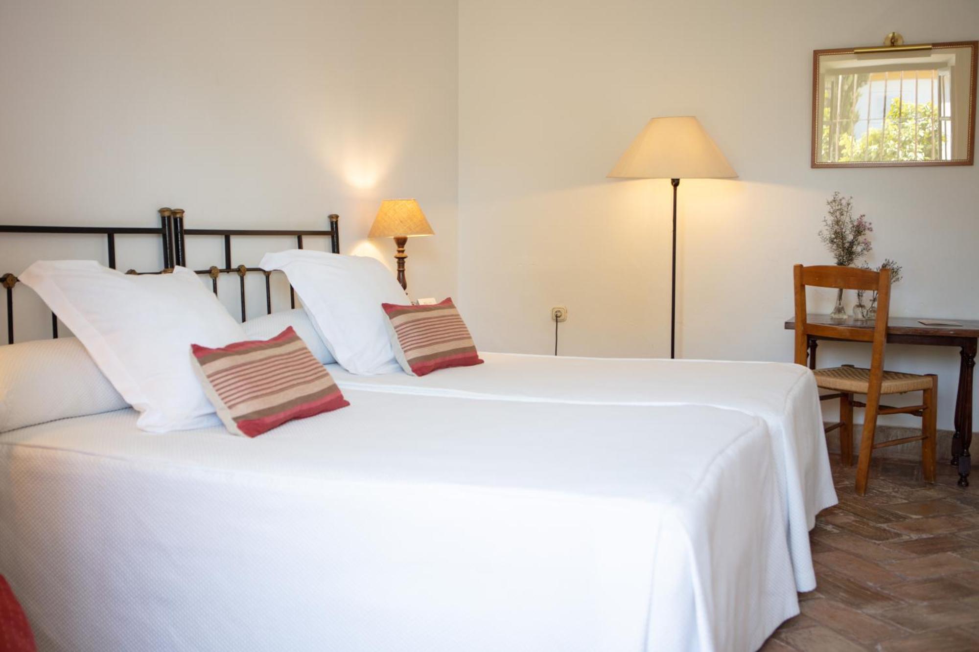 Monasterio De San Francisco Hotel Palma del Rio Bagian luar foto