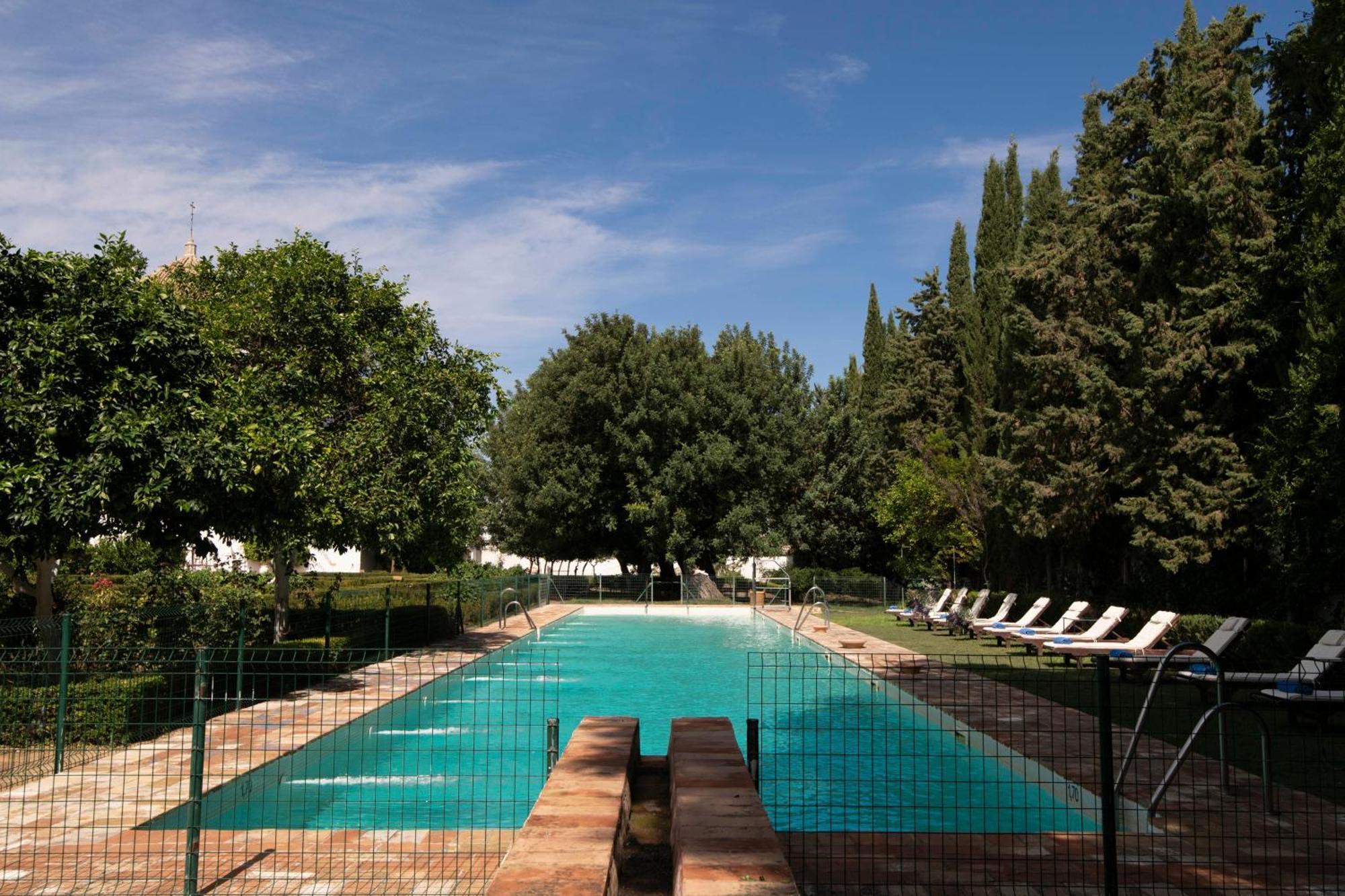 Monasterio De San Francisco Hotel Palma del Rio Bagian luar foto